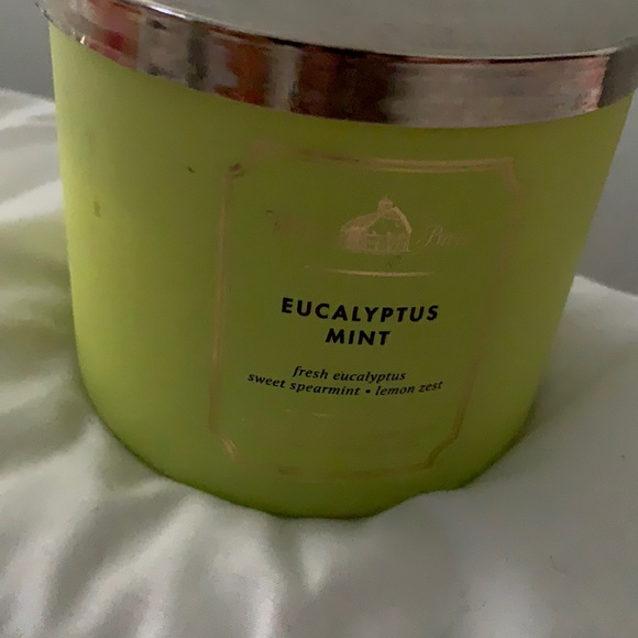 Bath & Body Works Candles. 7 different kinds - Picture 4 of 5